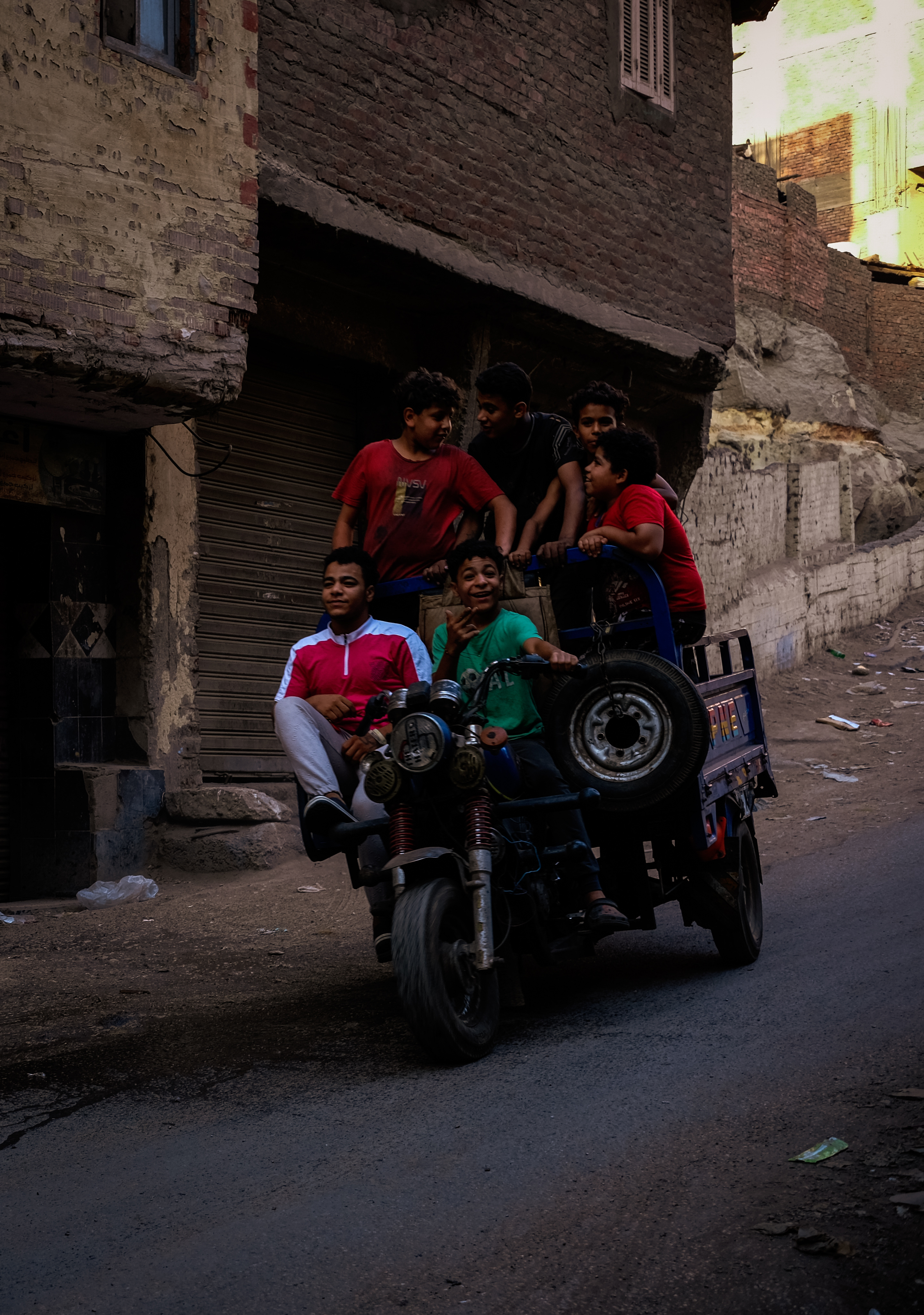 Manshiyat Naser: The Garbage City 08